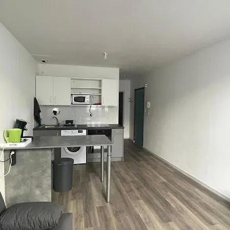 Appartement Calme Au Coeur De La Ville Lons-le-Saunier Esterno foto